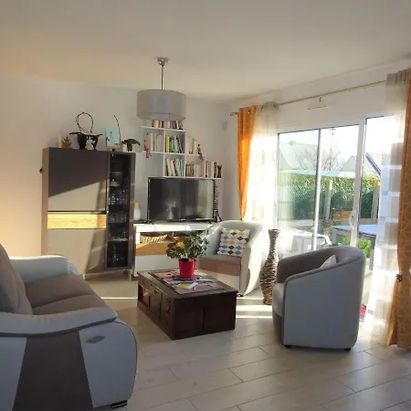 Comfortable Home, Emerald Coast, Frehel